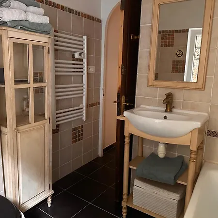 Lou Couquet Lejlighed *