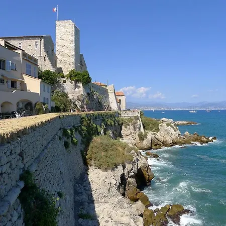 Lou Couquet Lejlighed