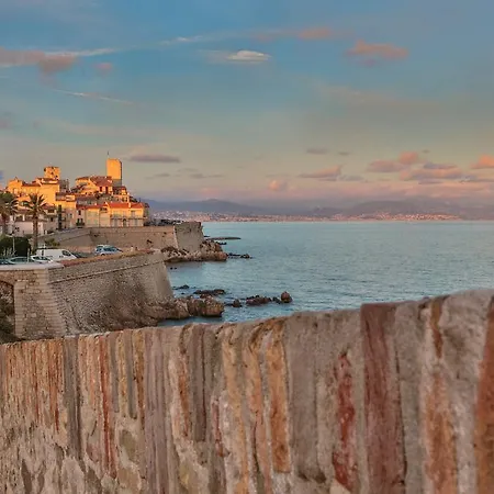 Lou Couquet アパート